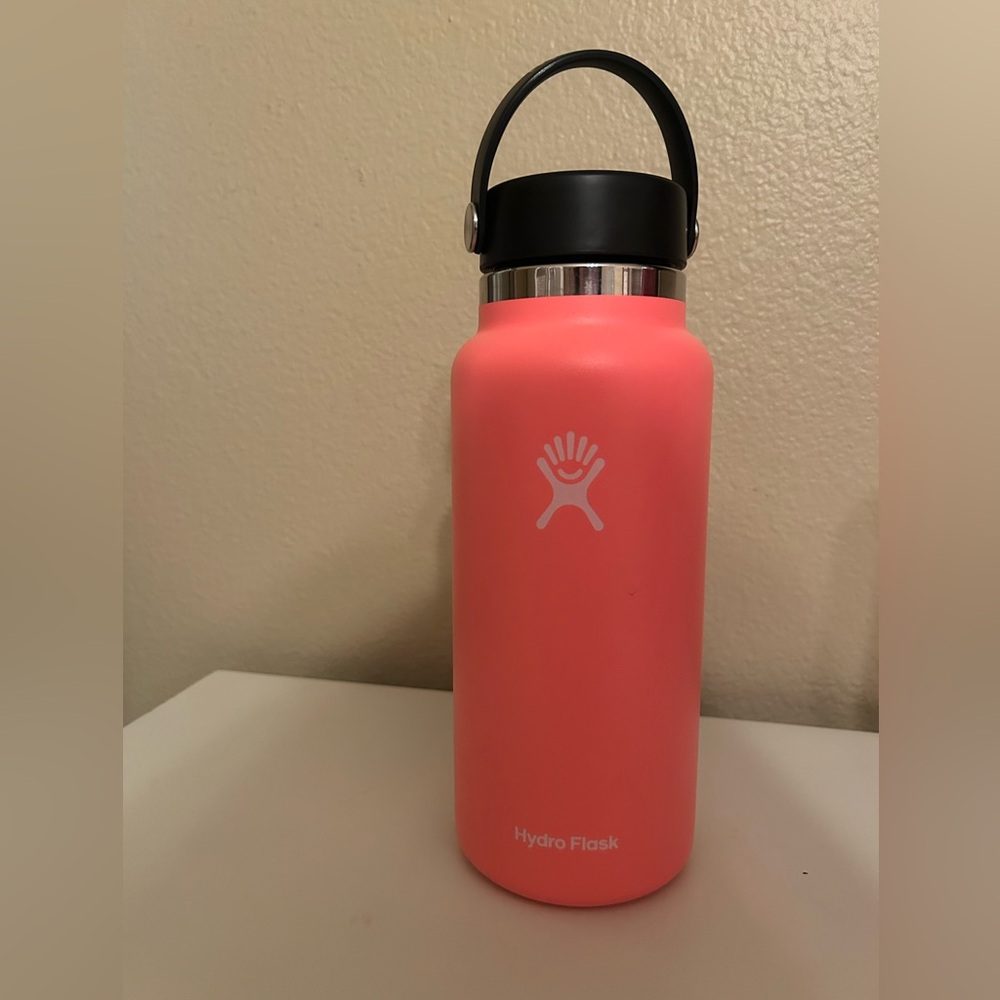 COPY - Coral hydroflask